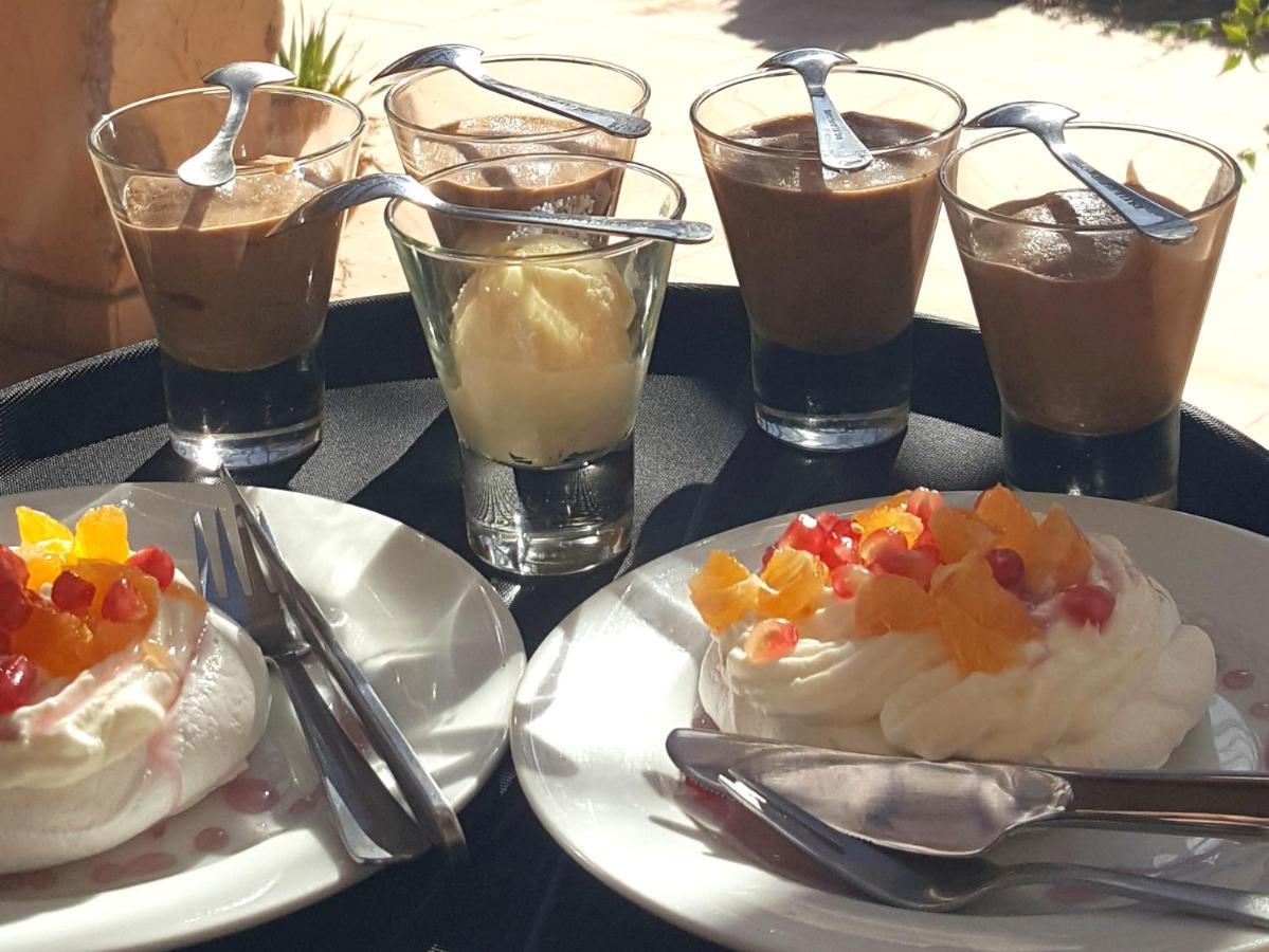 Jnane Tihihit Bed & Breakfast Lalla Takerkoust ภายนอก รูปภาพ
